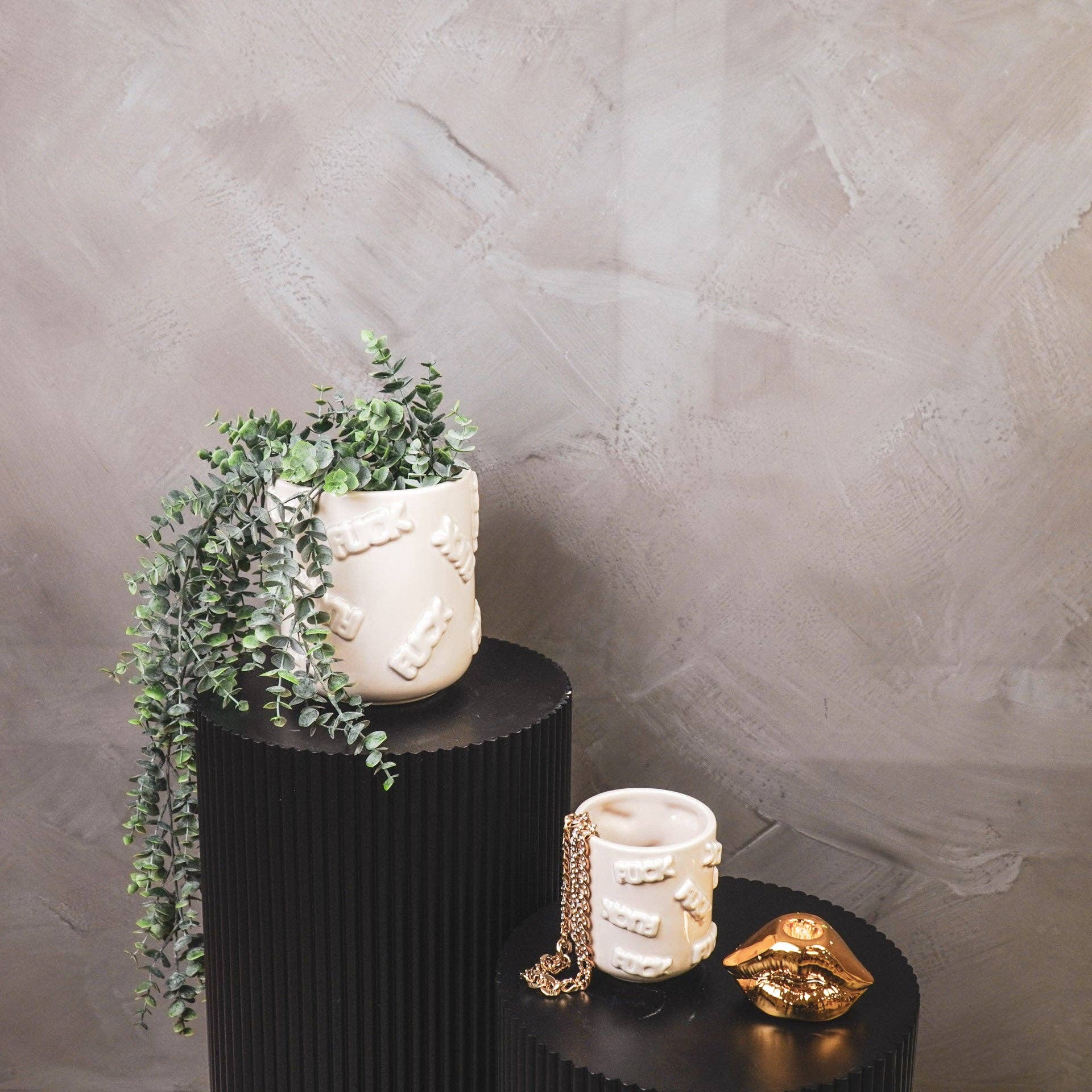 Vaso - 'MERDE' - Ceramica - Beige - 17,5x17,5x17,5cm