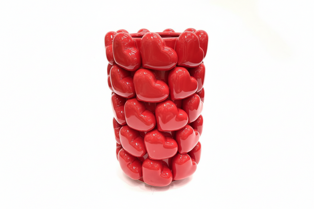 Grande Vaso in Ceramica con Motivi a Cuori 3D