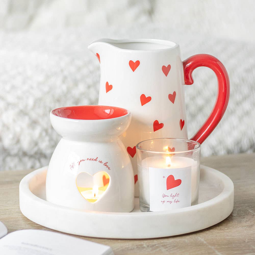 Brocca in ceramica con stampa a cuori