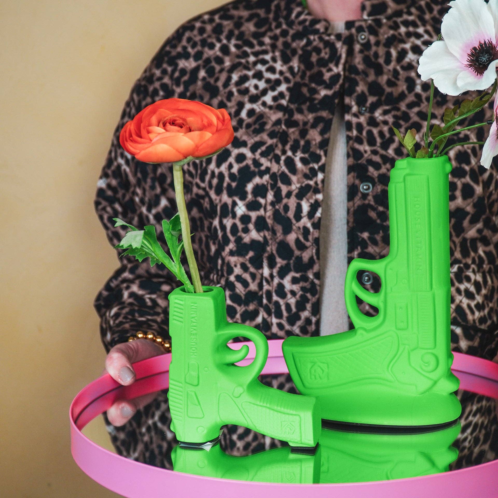 Vaso - Pistola - Ceramica - Verde Neon - 12x5x12cm