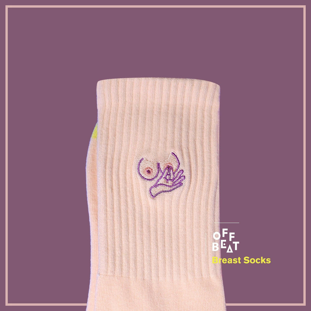 Chaussettes brodées Seins