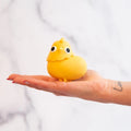 Vibromasseur Poussin avec Succion Chickie Emojibator – vue produit 1