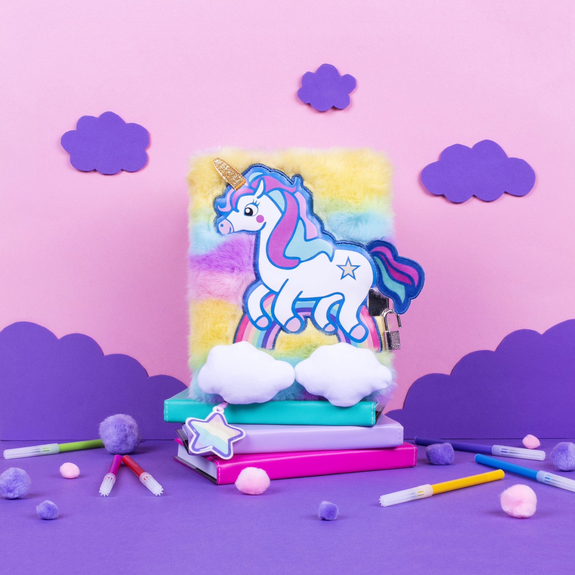 Carnet en peluche – licorne arc-en-ciel