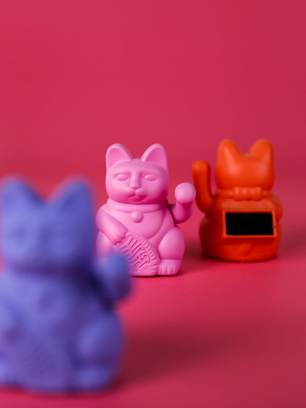 Mini Gatto Portafortuna Solare Arancione Neon