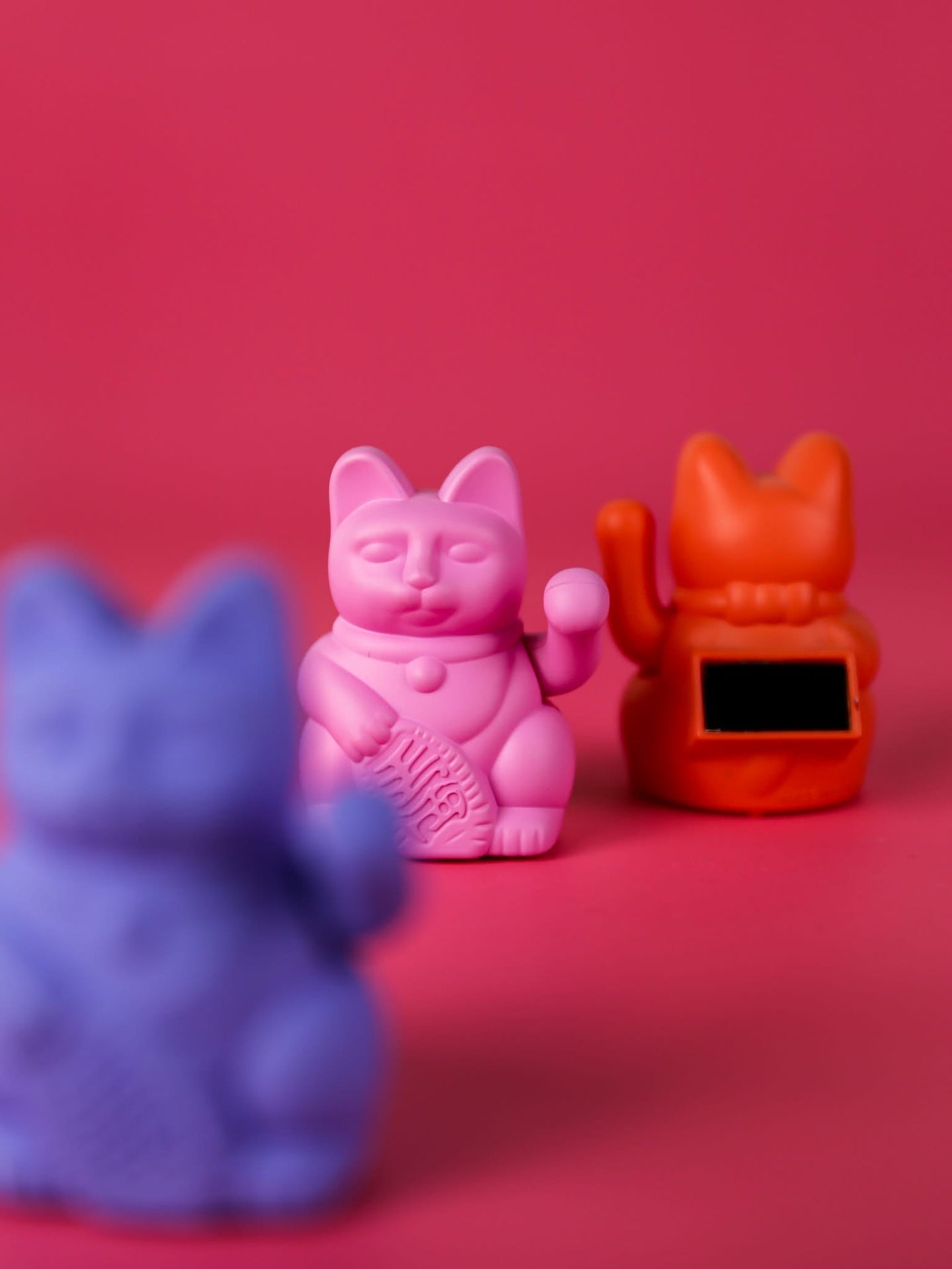 Mini Gatto Portafortuna Solare Arancione Neon