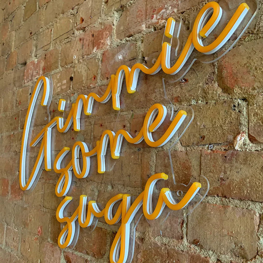 Insegna al Neon Gimmie Some Suga