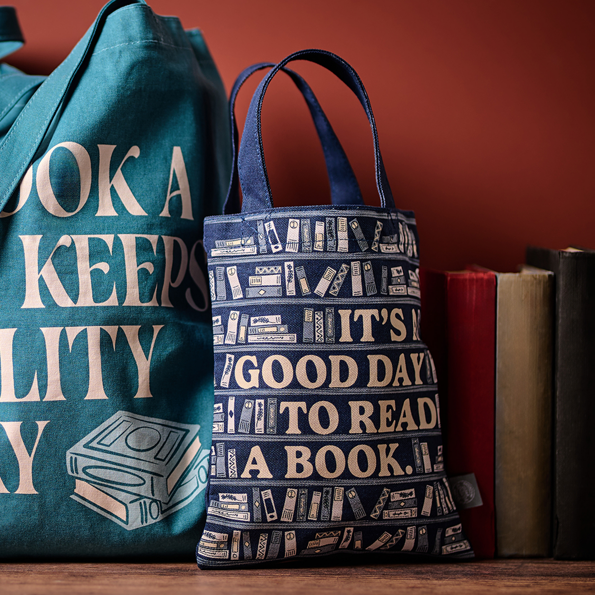 Small tote bag It's A Good Day To Read A Book