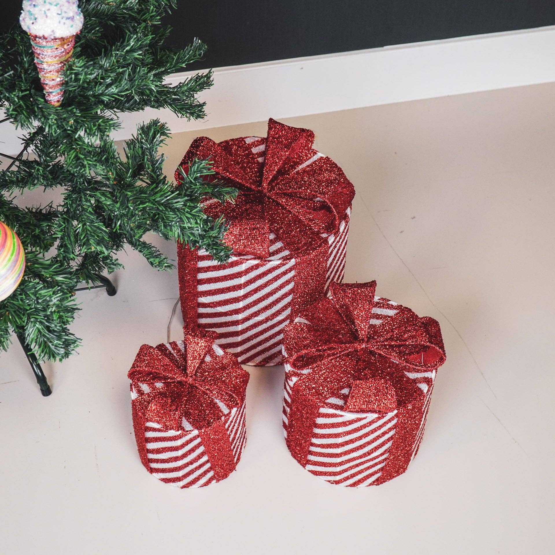 Regalo di Natale a LED - S3 - Polistirolo - Rosso/Bianco-15/20/25cm