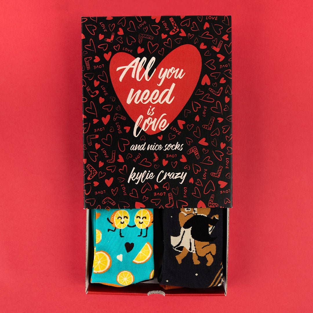 Coffret Cadeau 4 paires de chaussettes "All Your Need Is Love"