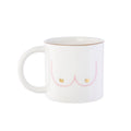 Tasse Girl Power avec motif seins et cœurs dorés