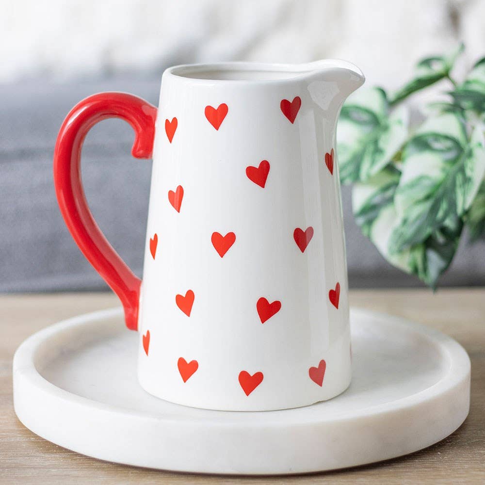 Brocca in ceramica con stampa a cuori